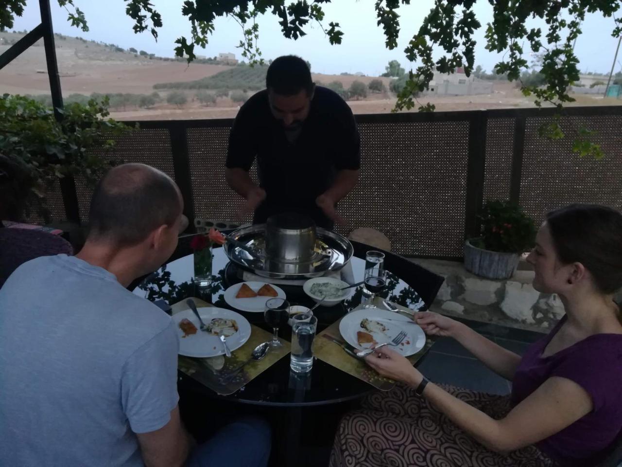 Town Of Mount Nebo Villa Madaba Bagian luar foto